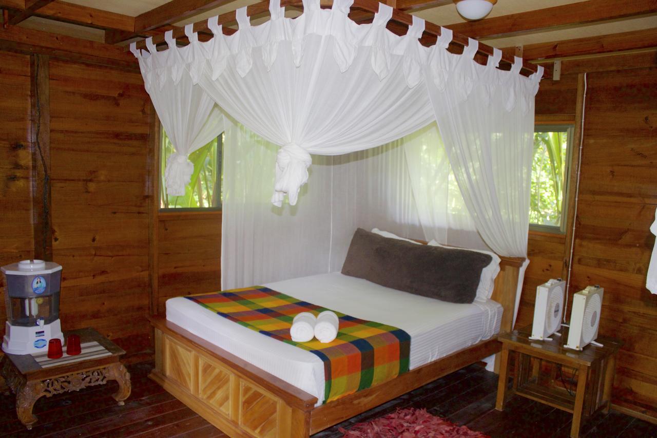 Red Frog Bungalows Surf Resort Bastimentos Kültér fotó